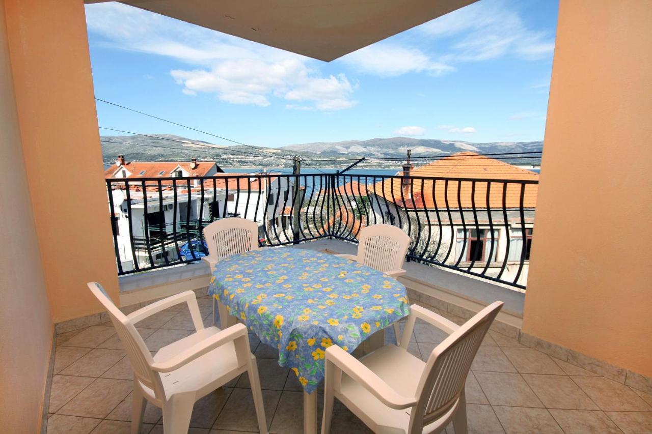 Apartments By The Sea Mastrinka, Ciovo - 4836 تروغير المظهر الخارجي الصورة