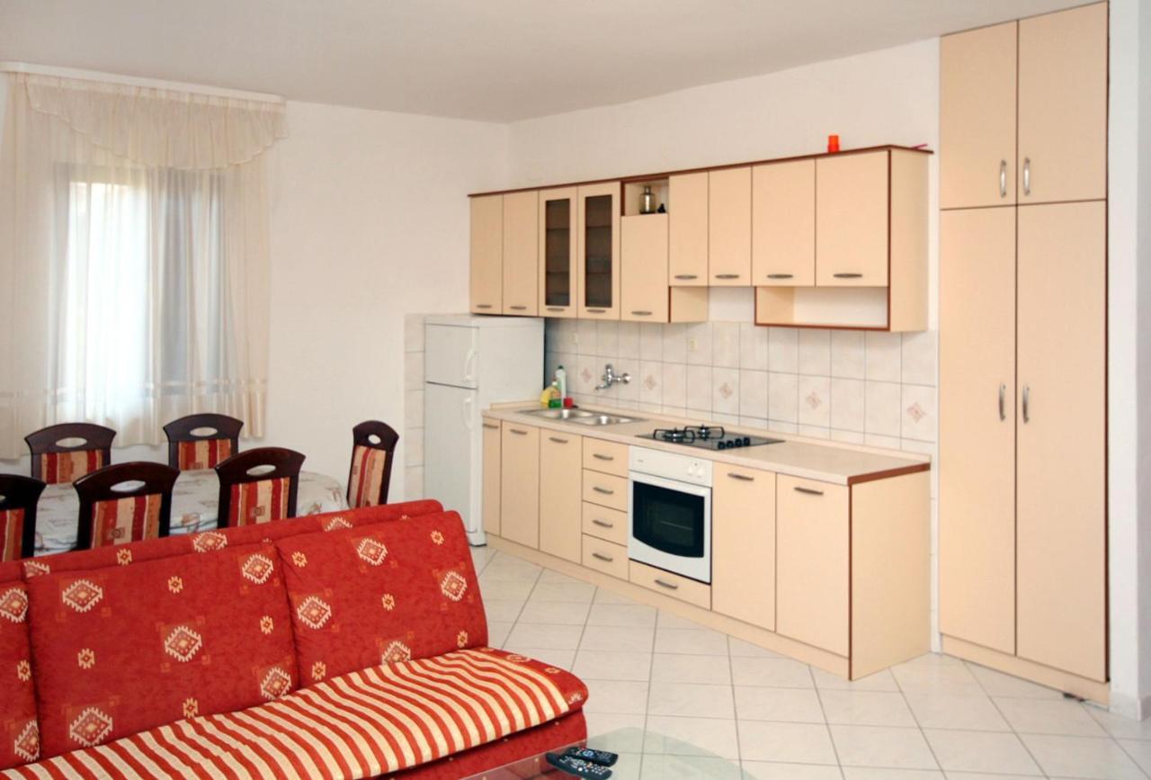 Apartments By The Sea Mastrinka, Ciovo - 4836 تروغير المظهر الخارجي الصورة