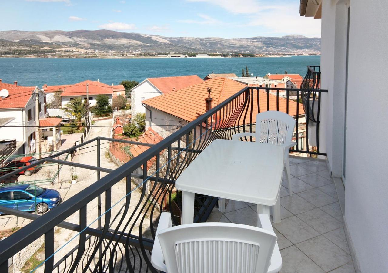 Apartments By The Sea Mastrinka, Ciovo - 4836 تروغير المظهر الخارجي الصورة